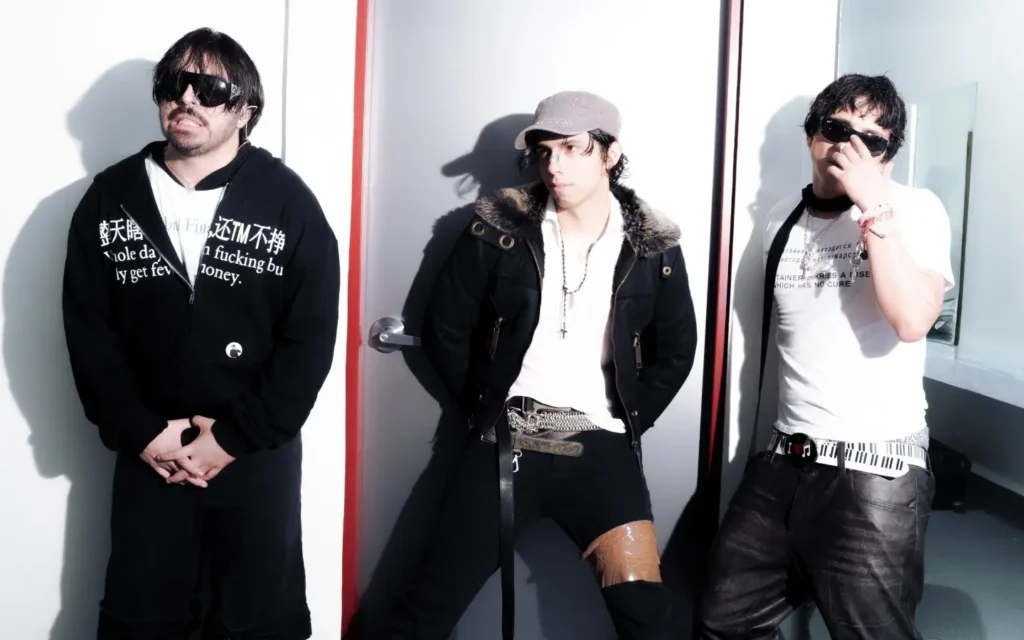 Artistas Revelación - Latin Mafia