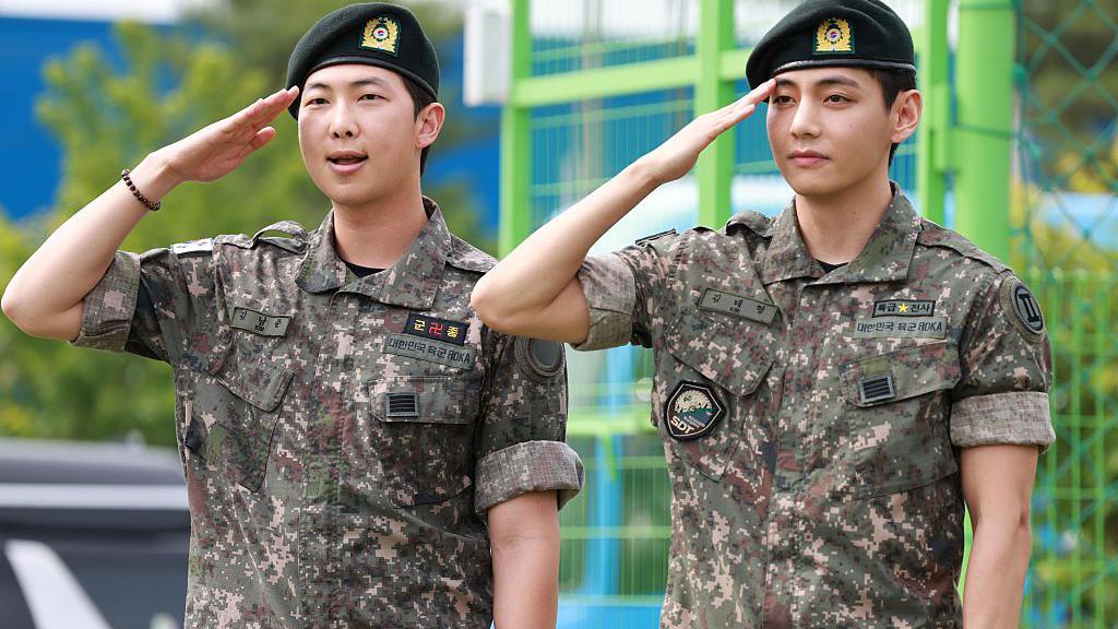 RM y V Completan servicio militar